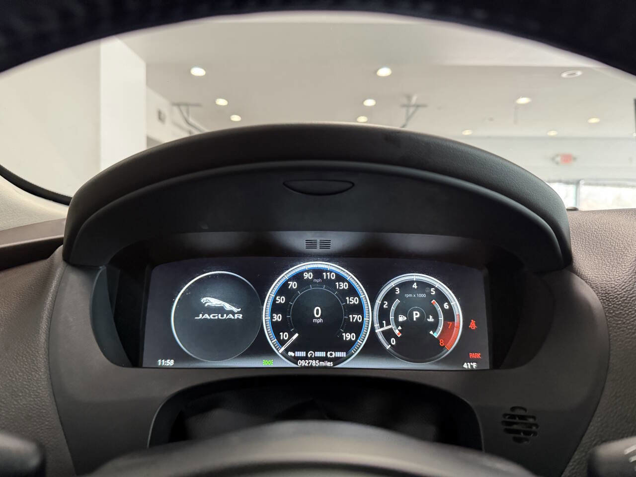 Used 2017 Jaguar F-PACE Prestige image 13