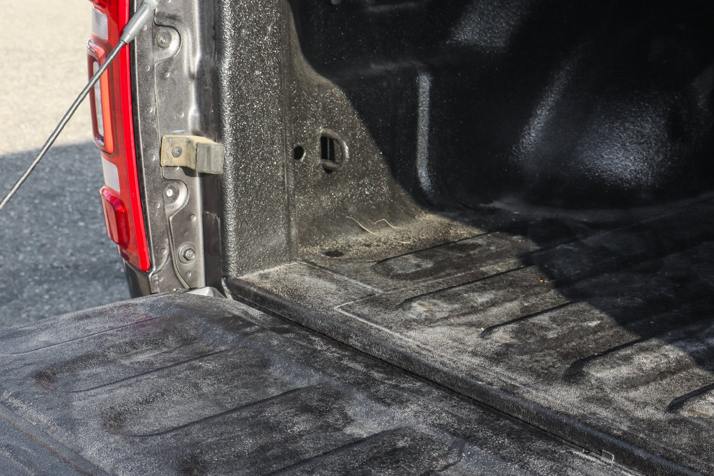 Used 2019 RAM 3500 Laramie AWD/4WD image 10