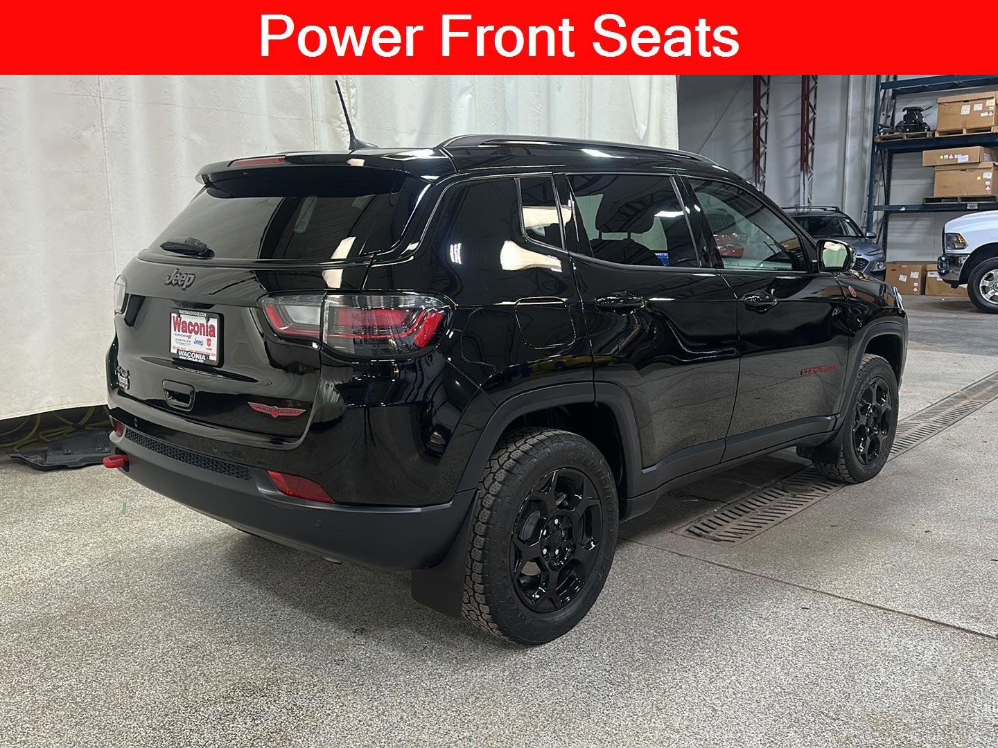 Used 2023 Jeep Compass Trailhawk w/ Trailhawk Elite Group AWD/4WD image 5