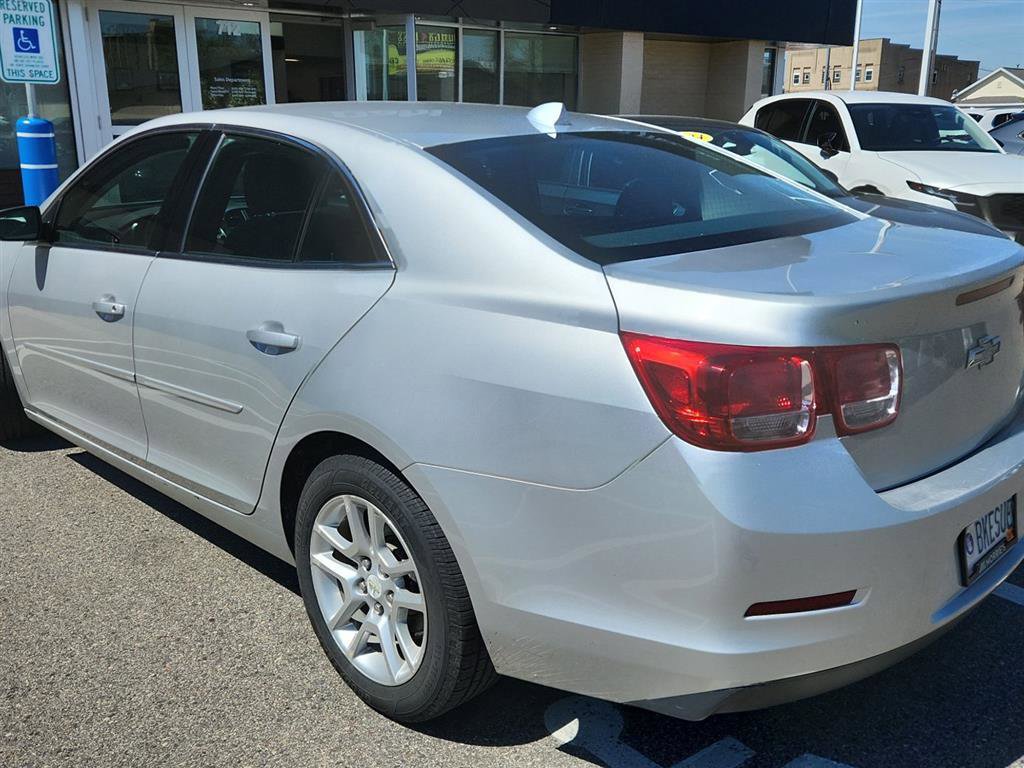 Used 2014 Chevrolet Malibu LT w/ Power Convenience Package FWD image 5