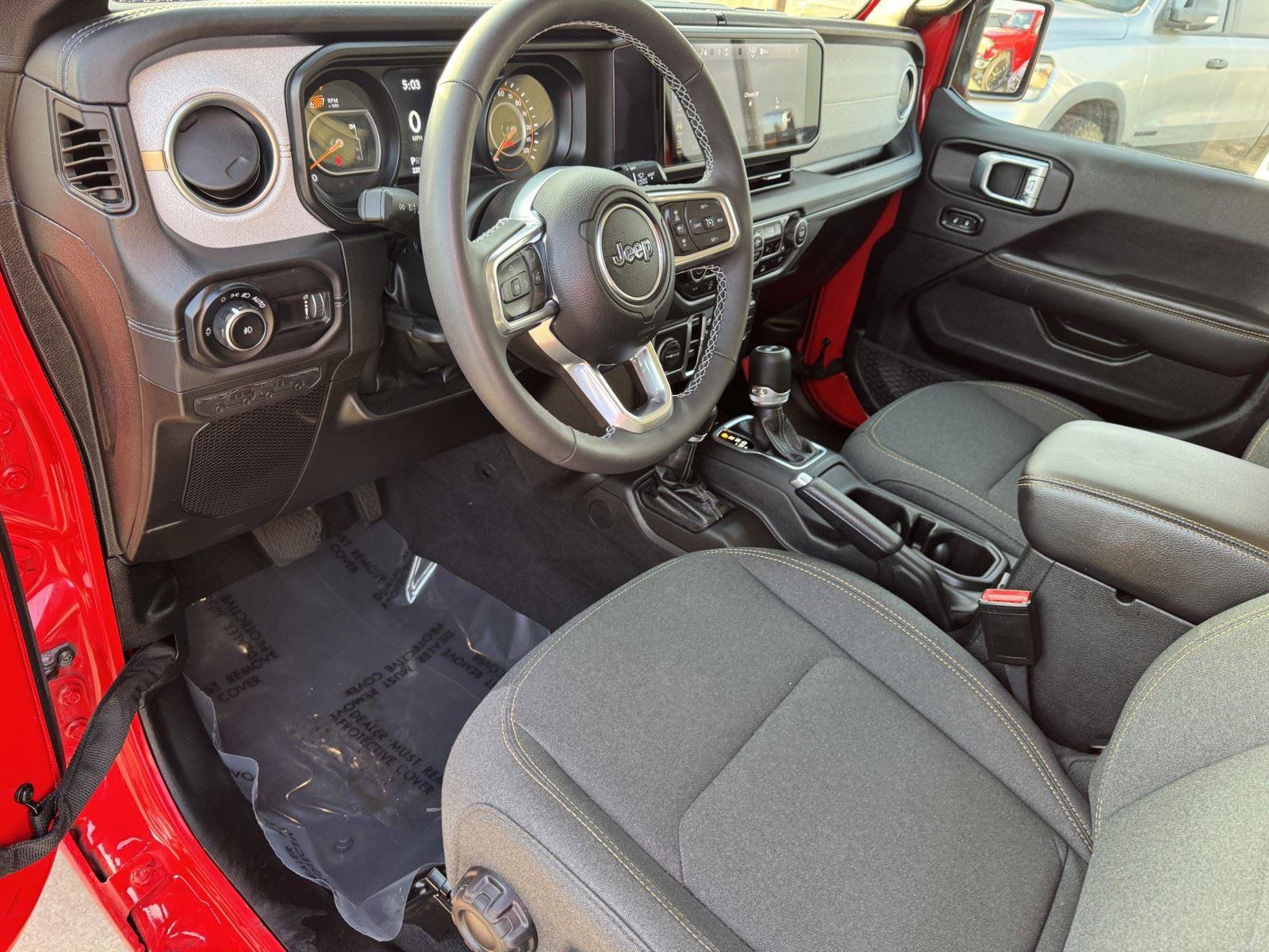 Certified 2025 Jeep Wrangler Sahara image 14