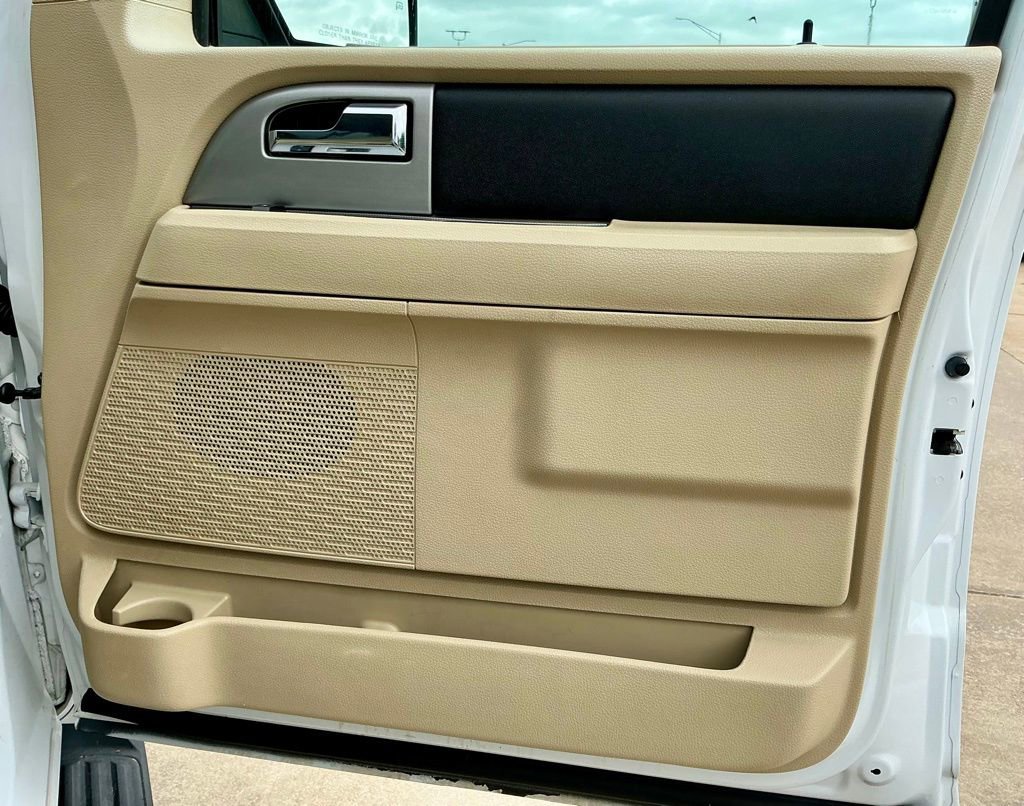 Used 2017 Ford Expedition EL XLT w/ Equipment Group 201A AWD/4WD image 22