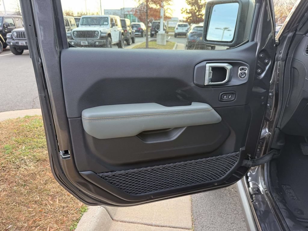 New 2026 Jeep Gladiator Mojave AWD/4WD image 26