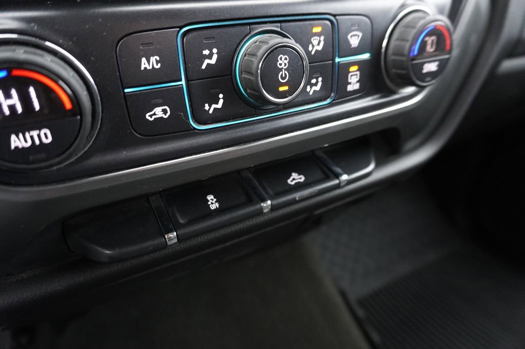 Used 2017 Chevrolet Silverado 1500 LT w/ All Star Edition image 19