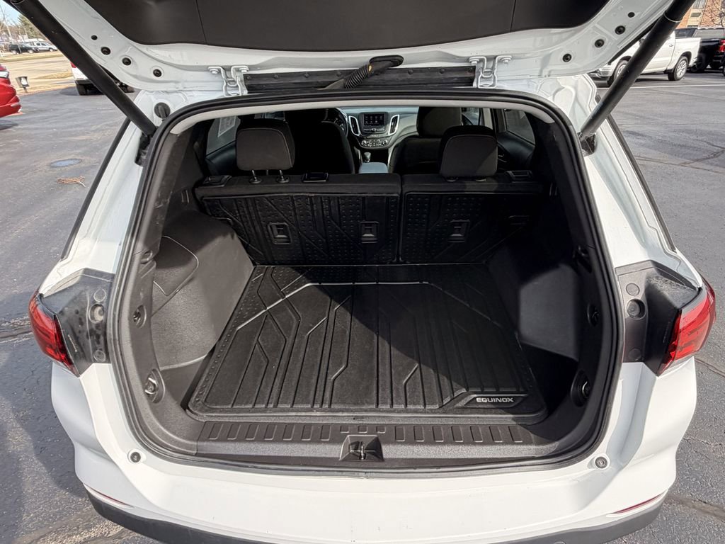 Certified 2024 Chevrolet Equinox LT w/ LPO, Floor Liner Package image 20