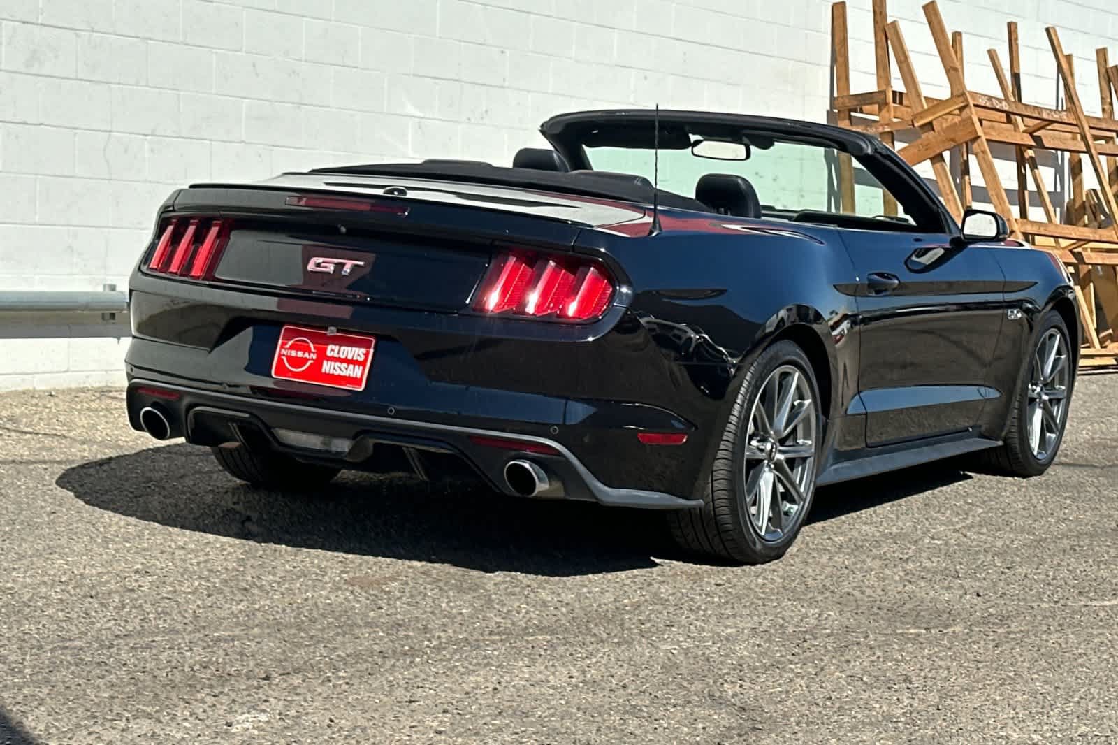 Used 2016 Ford Mustang GT Premium w/ Equipment Group 401A RWD image 3