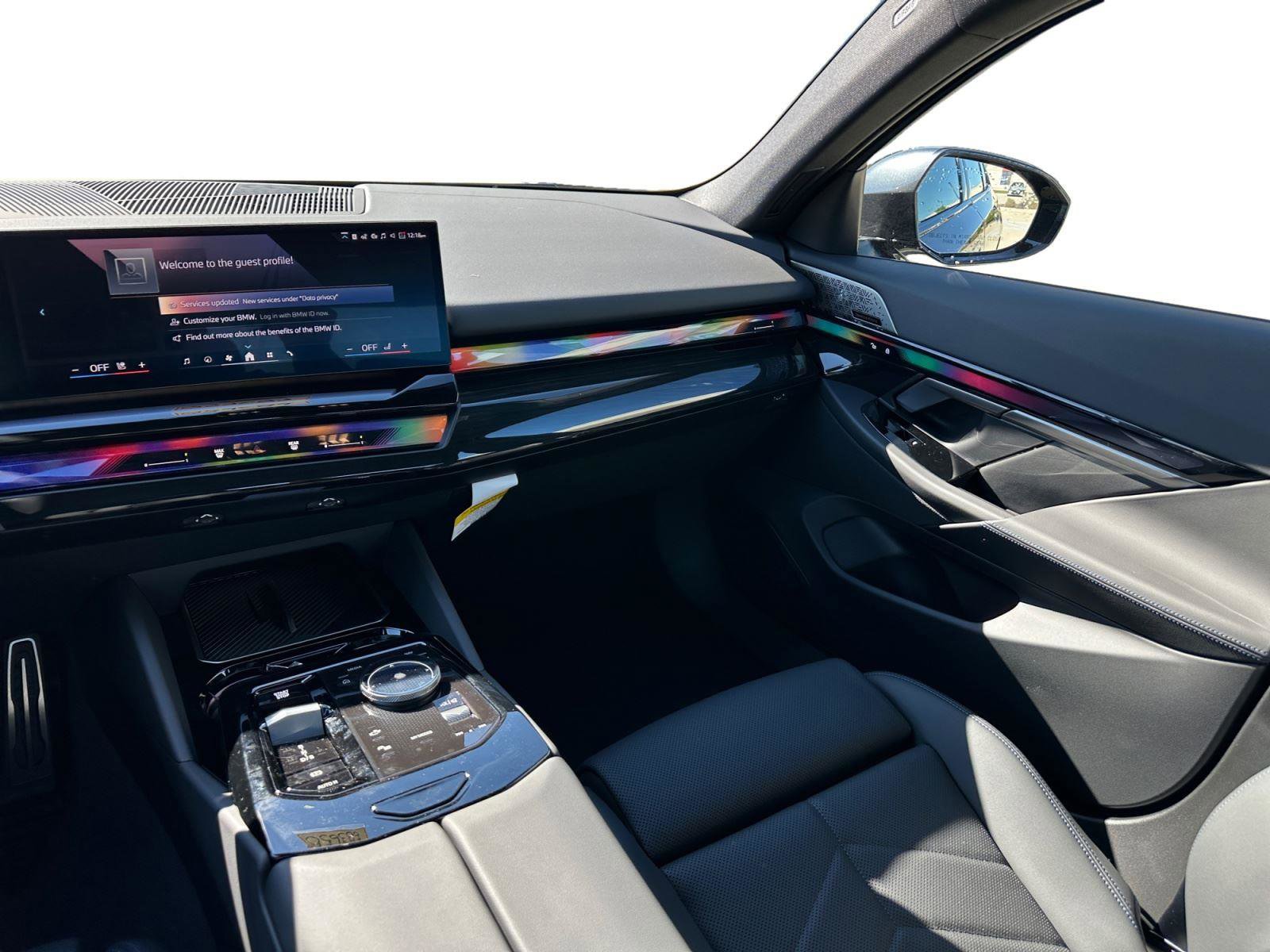 New 2026 BMW 550e xDrive AWD/4WD image 21