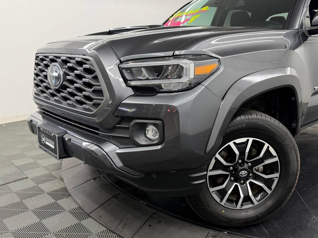 Certified 2023 Toyota Tacoma TRD Sport AWD/4WD image 4