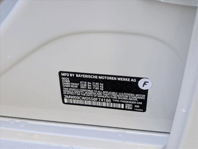 Used 2025 BMW 330i Sedan w/ Premium Package image 25