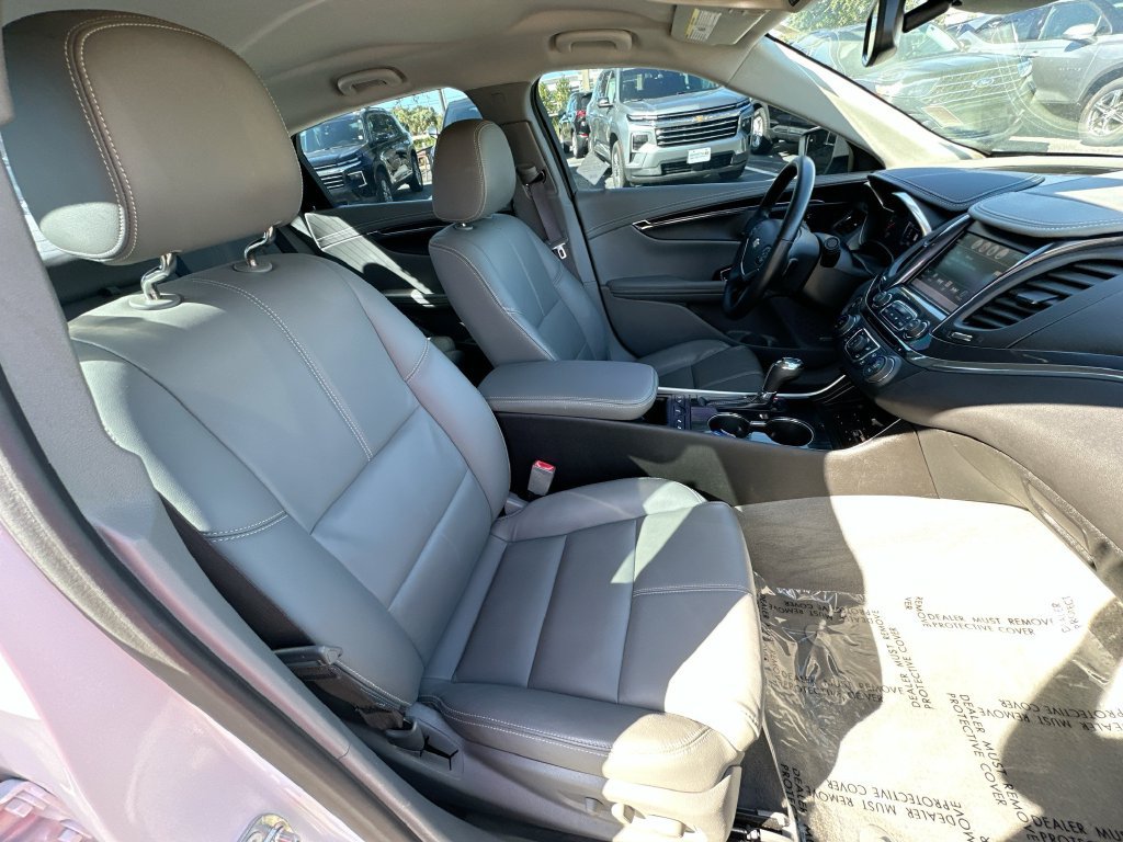 Used 2017 Chevrolet Impala LT w/ Leather Package FWD image 26