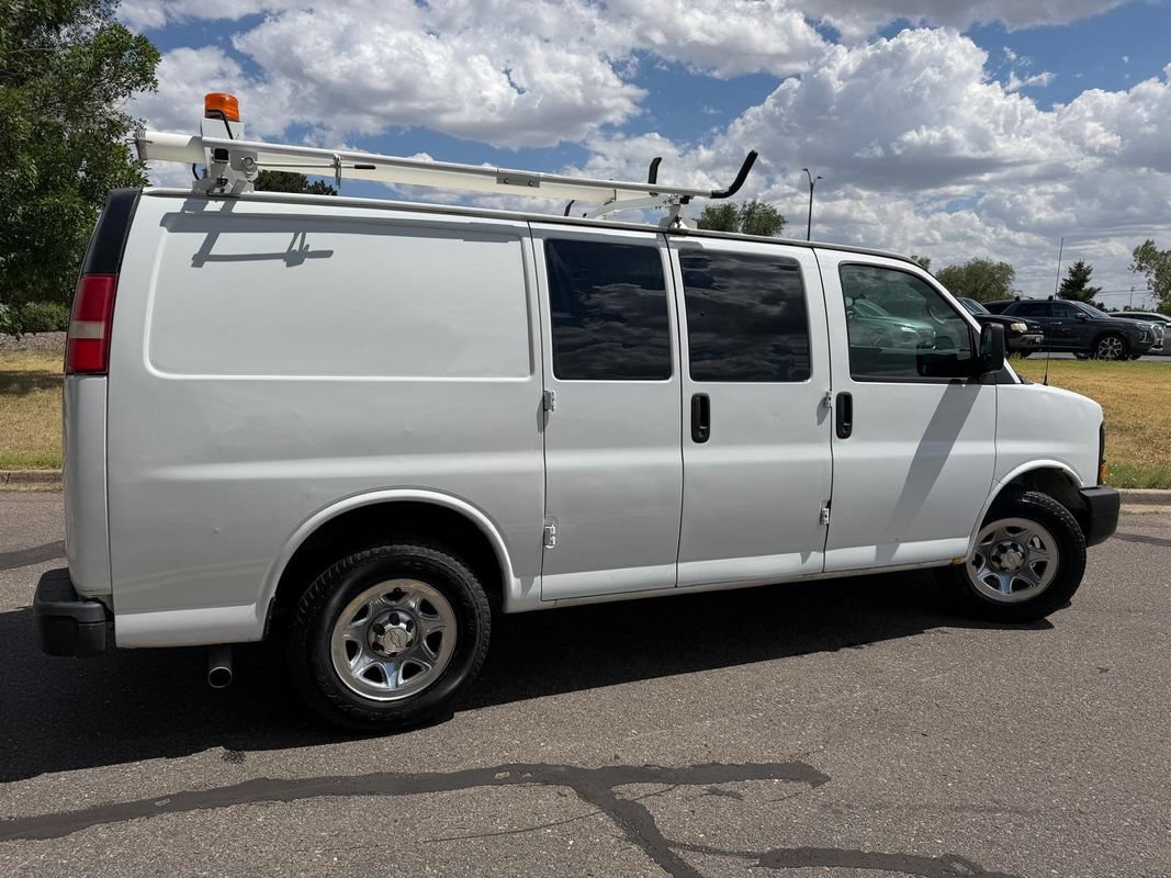 Used 2012 Chevrolet Express 1500 RWD image 4