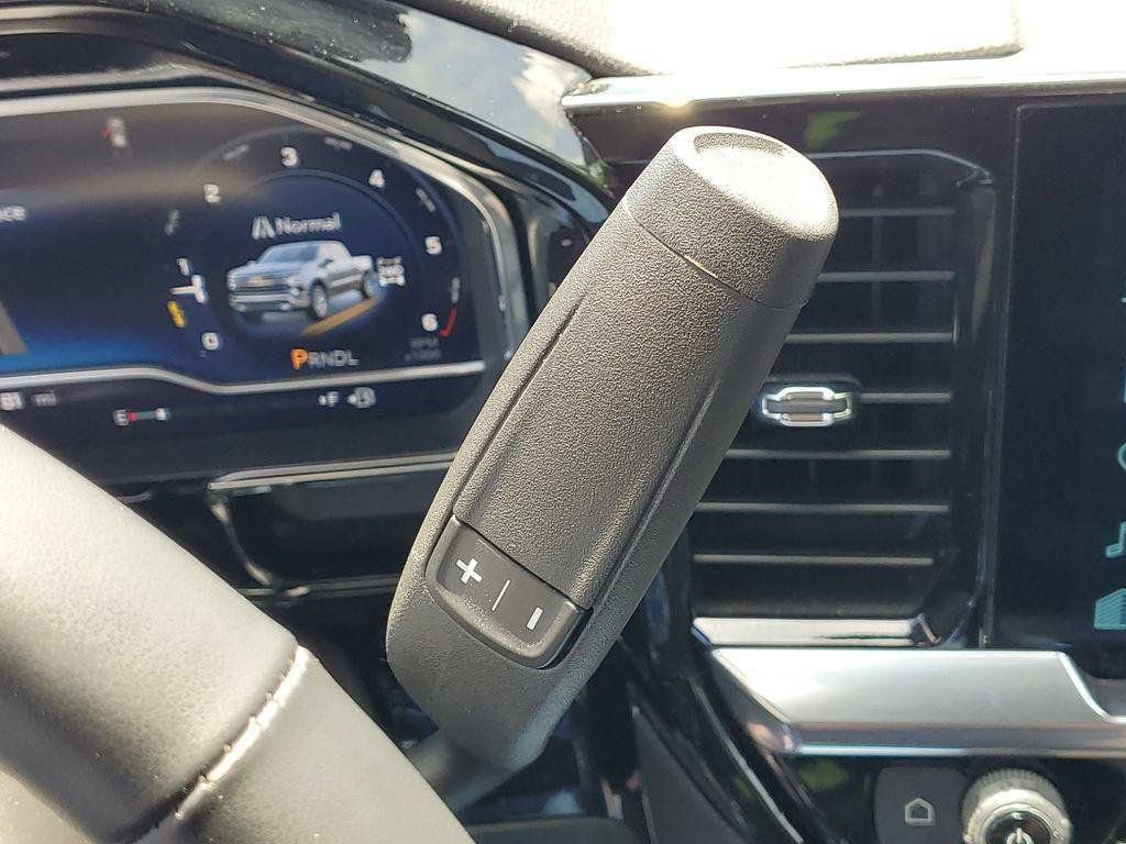 Certified 2024 Chevrolet Silverado 1500 LT AWD/4WD image 13