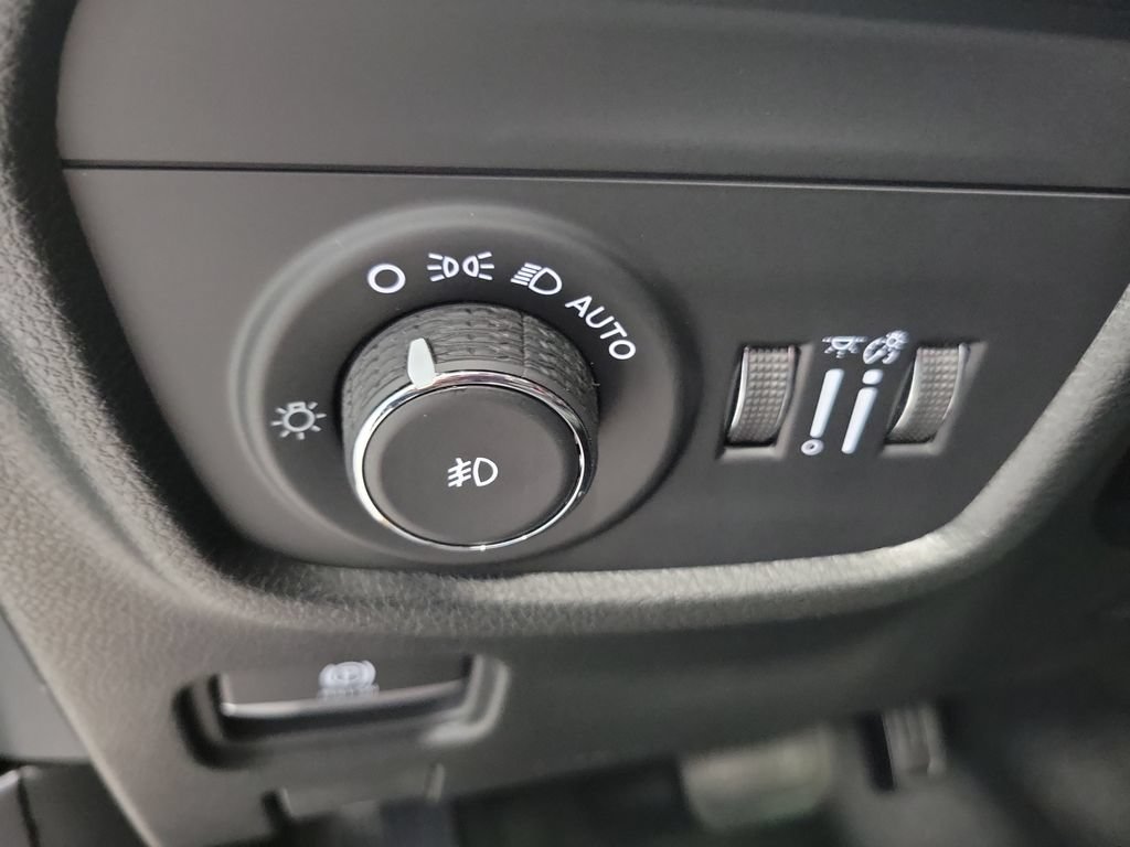 New 2026 Jeep Grand Cherokee L Limited AWD/4WD image 14