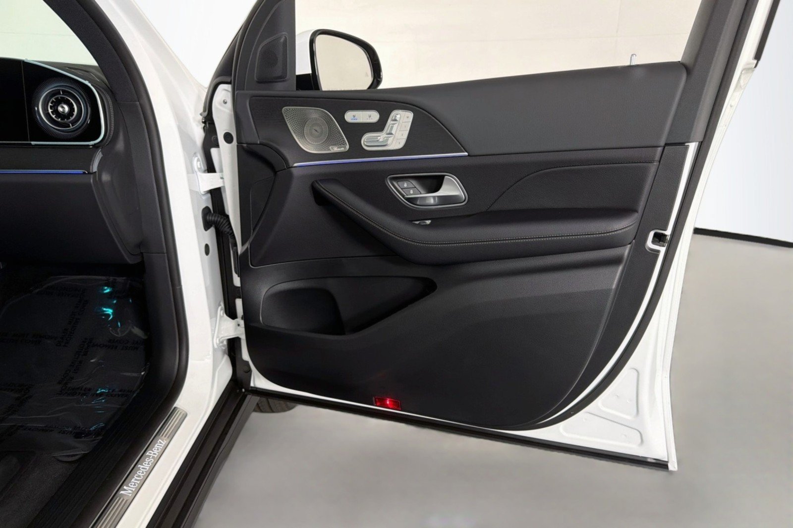 New 2027 Mercedes-Benz GLS 450 4MATIC image 27