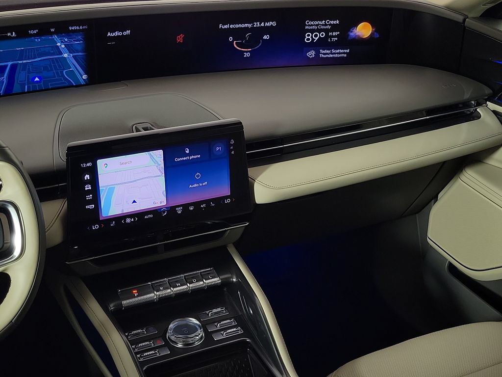 Certified 2025 Lincoln Nautilus Premier AWD/4WD image 11