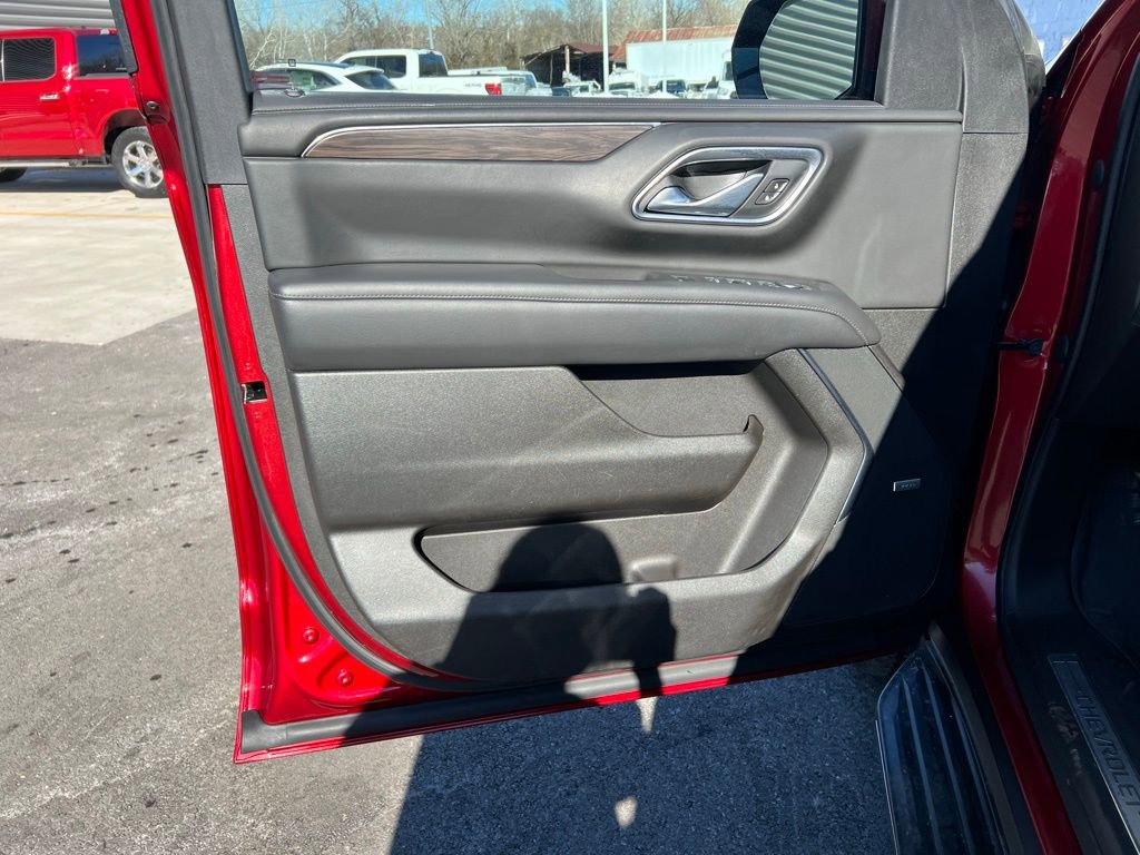 Used 2021 Chevrolet Tahoe LT w/ LT Signature Plus Package image 12