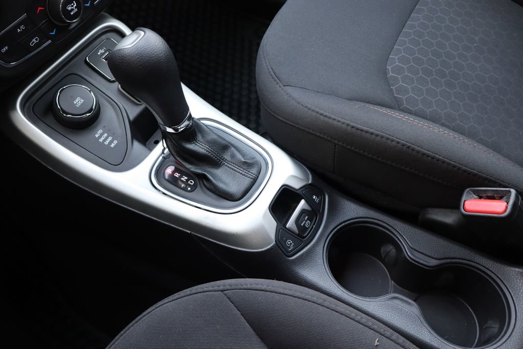 Used 2019 Jeep Compass Sport image 11