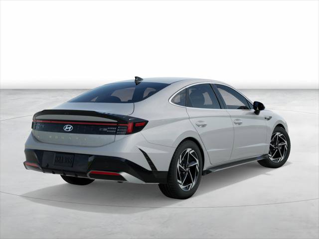 New 2026 Hyundai Sonata SEL FWD image 4