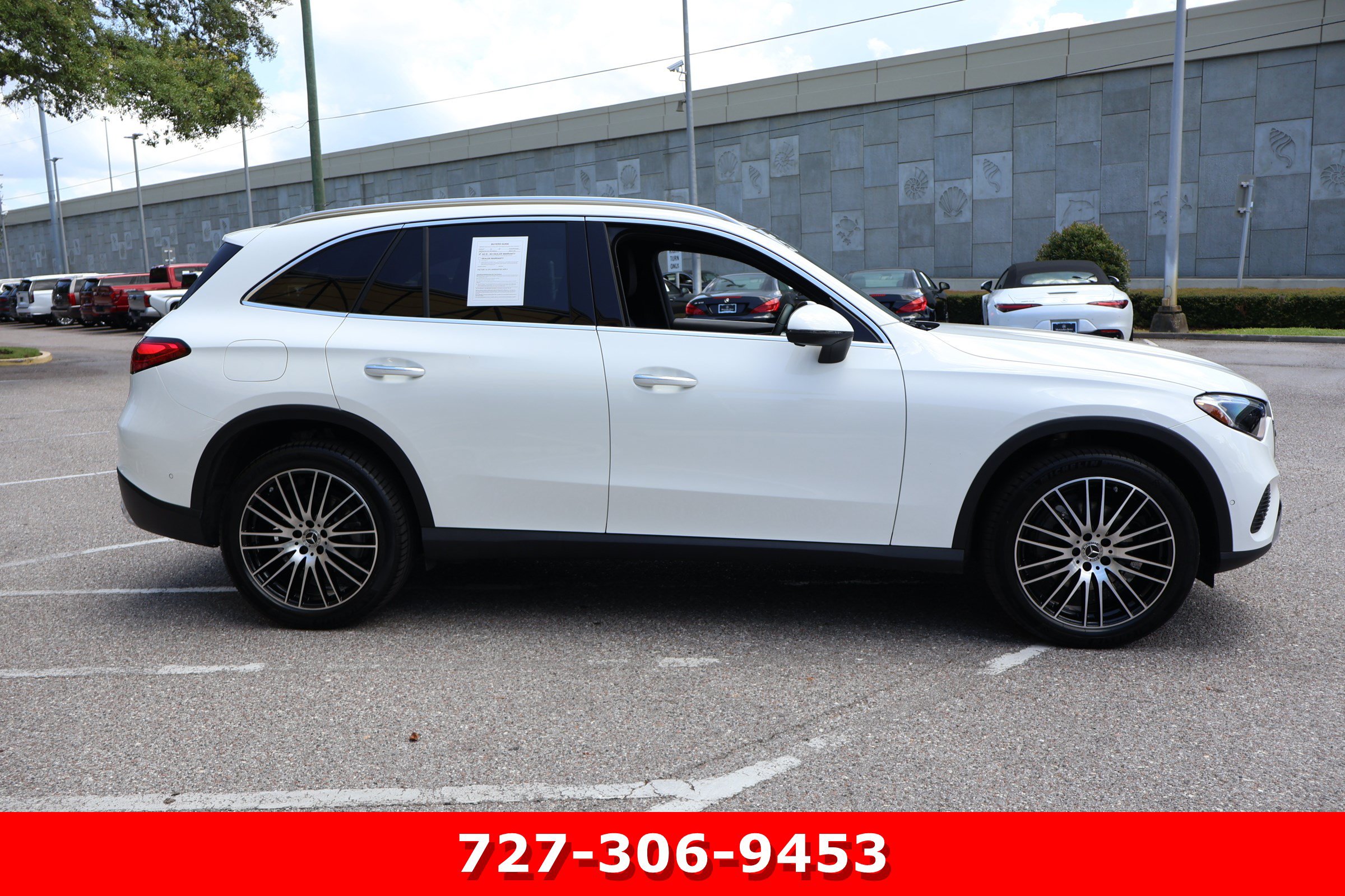 Certified 2025 Mercedes-Benz GLC 300 image 11