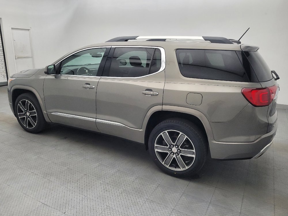Used 2019 GMC Acadia Denali w/ Technology Package FWD image 3