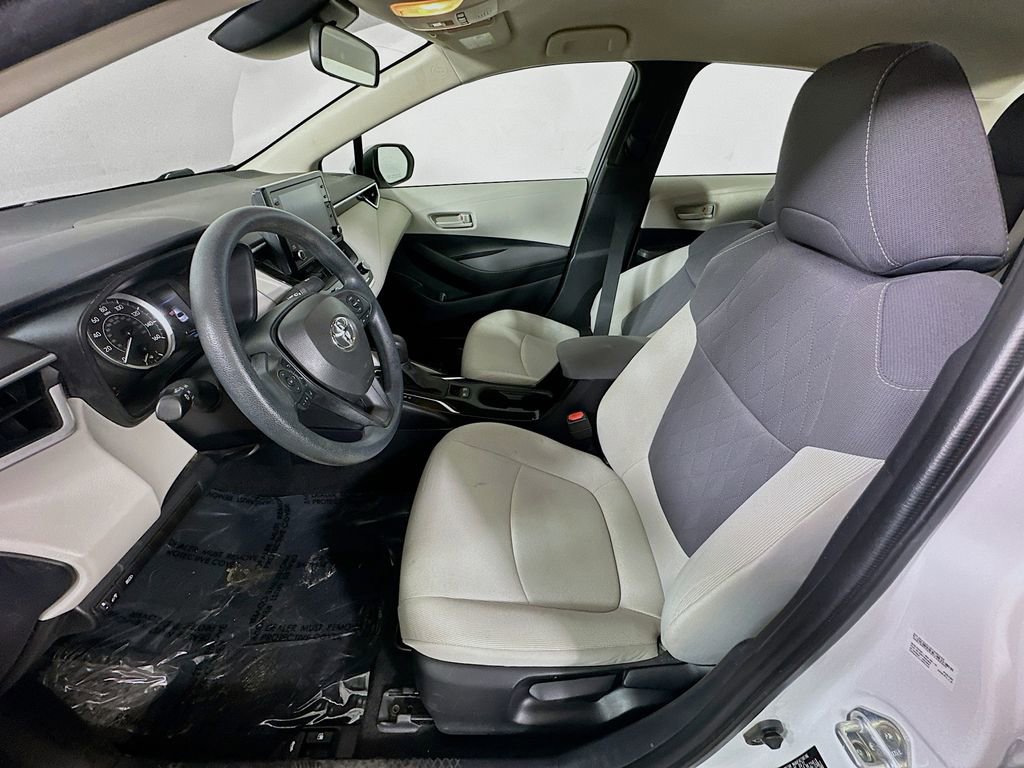 Used 2022 Toyota Corolla LE FWD image 13