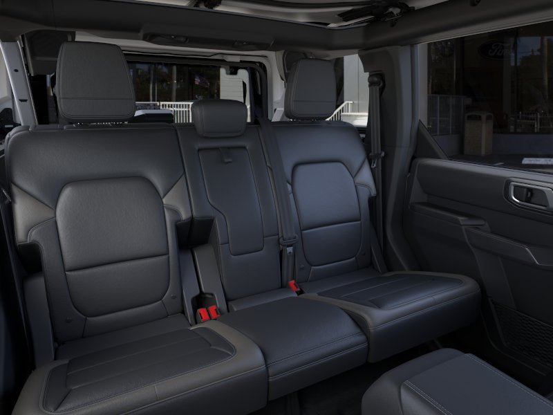 New 2026 Ford Bronco Outer Banks w/ Sasquatch Package AWD/4WD image 11
