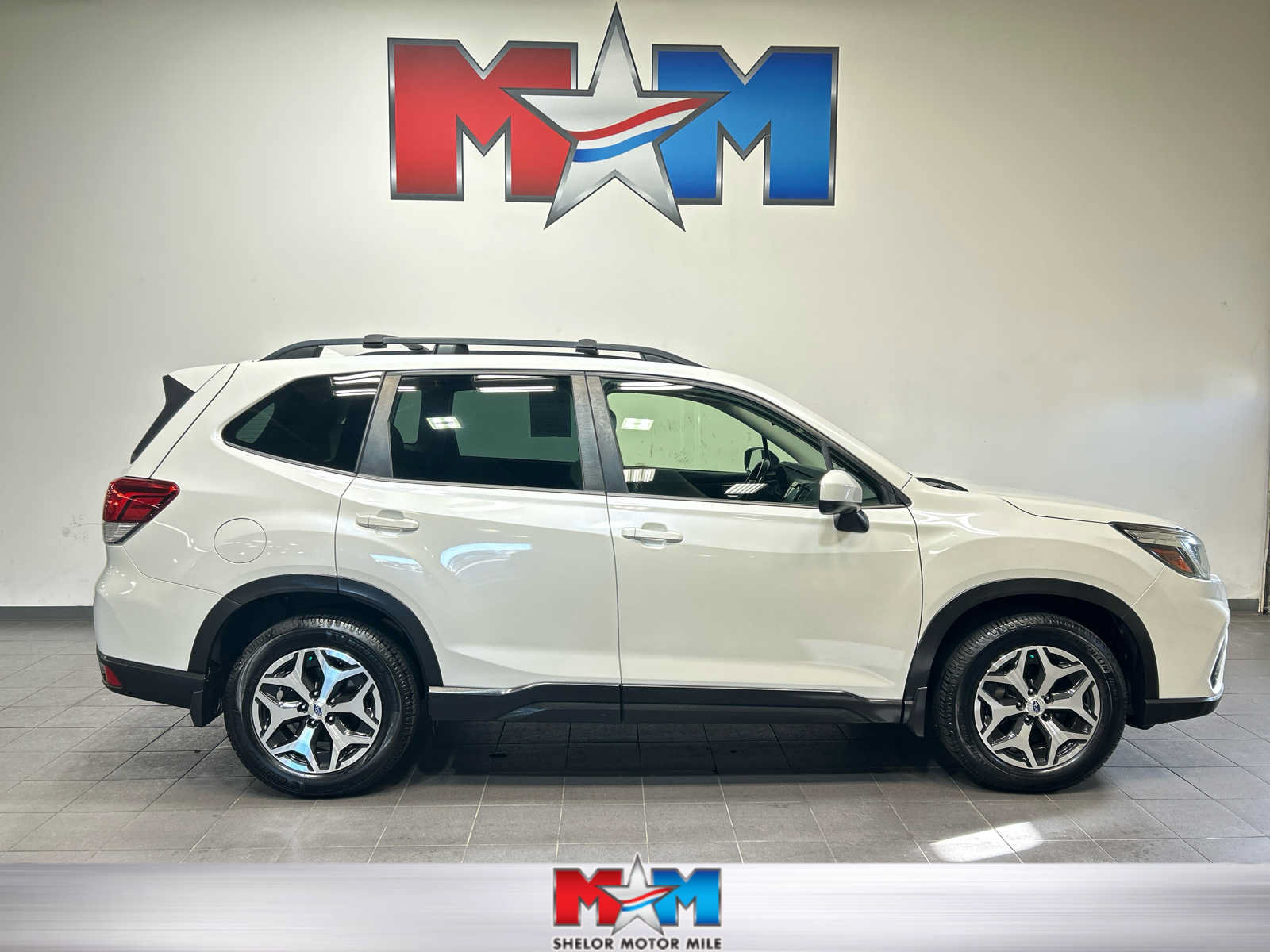 Used 2021 Subaru Forester Premium AWD/4WD image 1