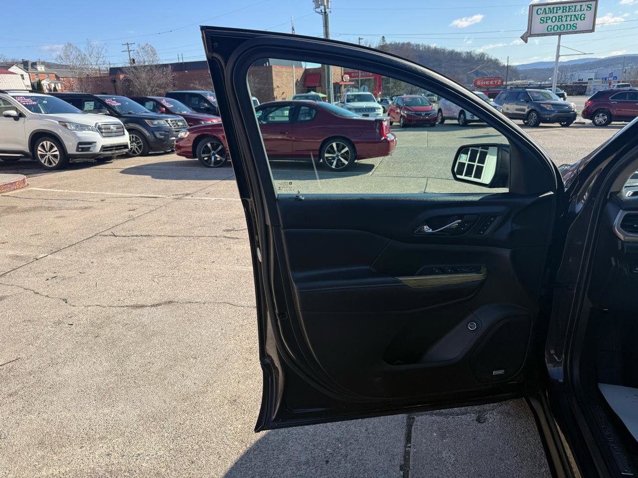 Used 2018 GMC Acadia Denali w/ Technology Package AWD/4WD image 15