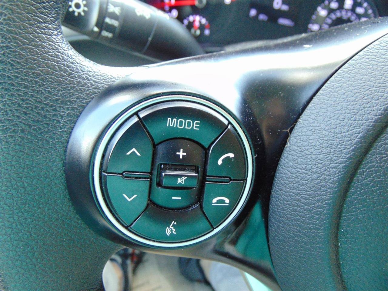 Used 2022 Kia Soul LX image 28