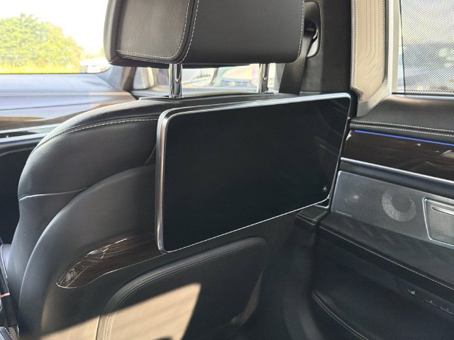 Used 2022 BMW M760i xDrive AWD/4WD image 19