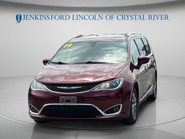 Used 2019 Chrysler Pacifica Touring-L Plus FWD image 13
