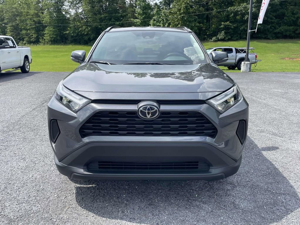 Used 2025 Toyota RAV4 XLE w/ Convenience Package FWD image 6