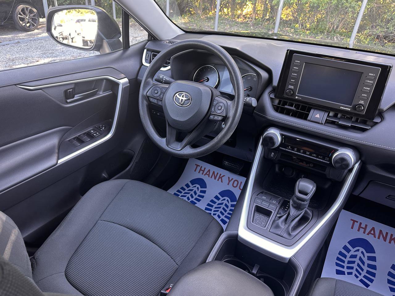 Used 2022 Toyota RAV4 LE FWD image 19