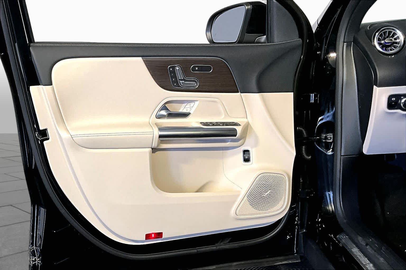 New 2026 Mercedes-Benz GLA 250 4MATIC image 11