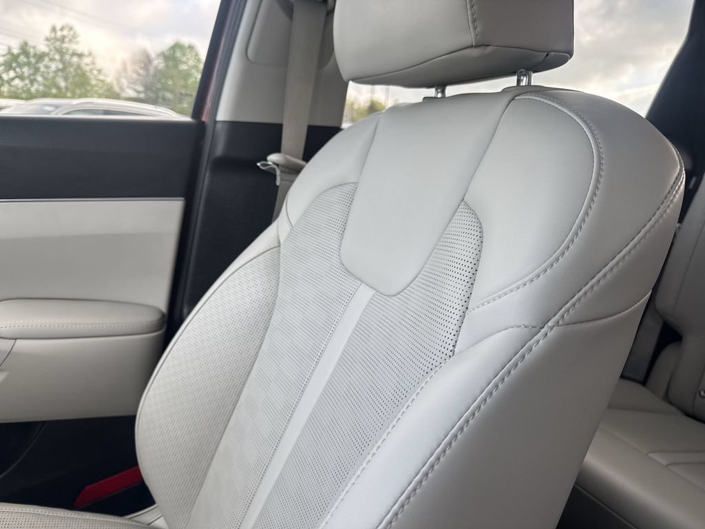 Used 2024 Kia Sorento S w/ Panoramic Sunroof Package AWD/4WD image 44
