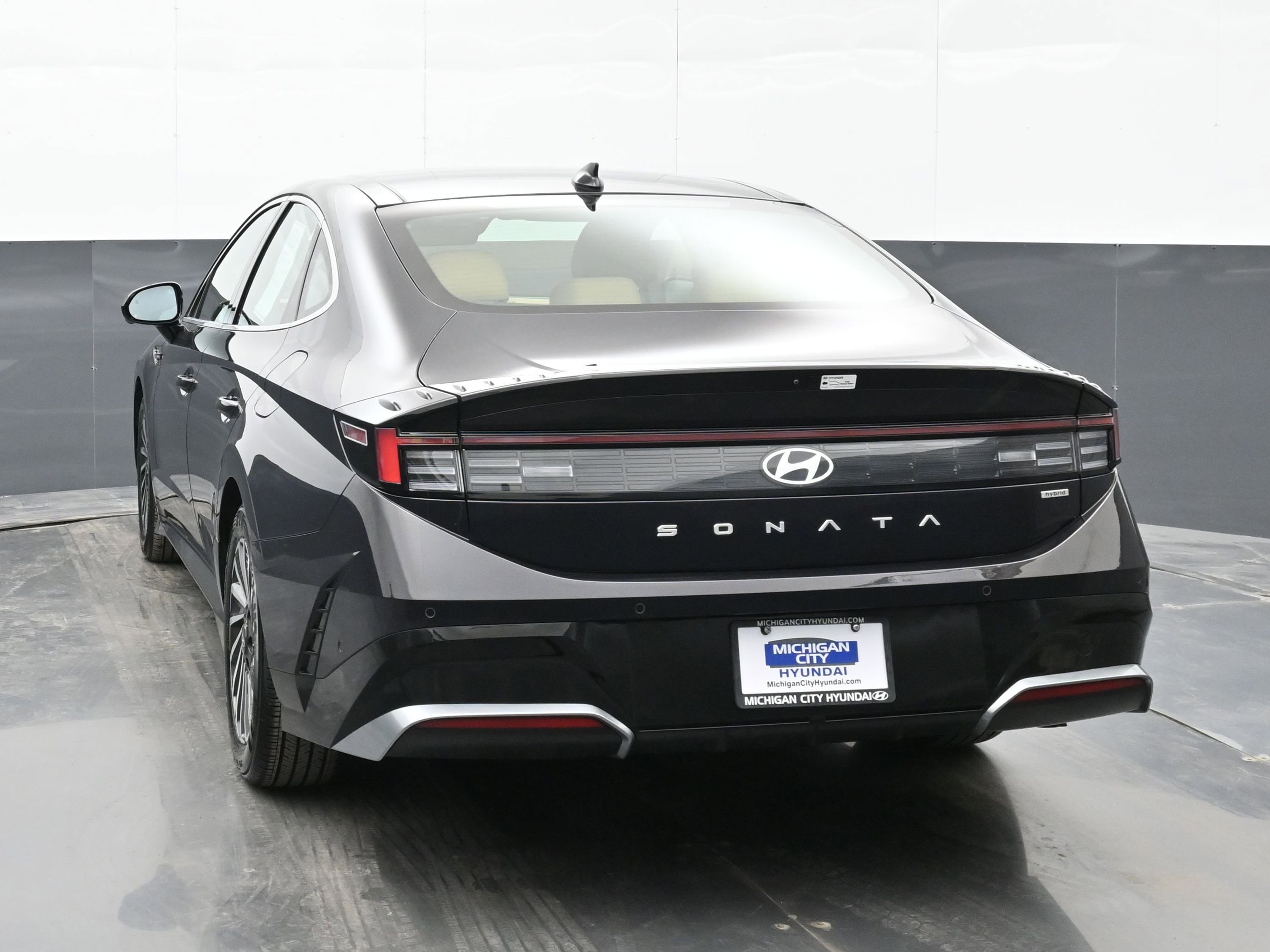 Certified 2025 Hyundai Sonata Limited image 7