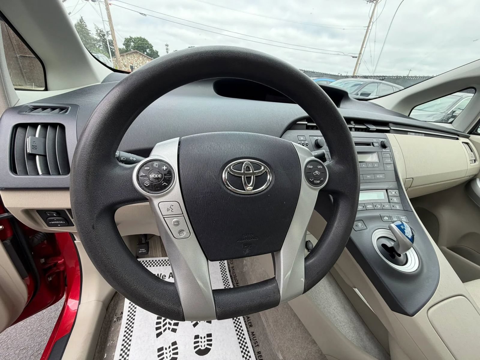 Used 2010 Toyota Prius Three w/ Preferred Accessory Pkg FWD image 17