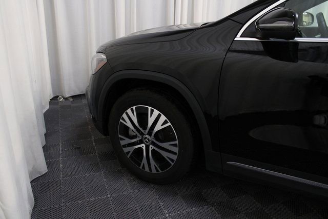 New 2025 Mercedes-Benz GLA 250 4MATIC image 9