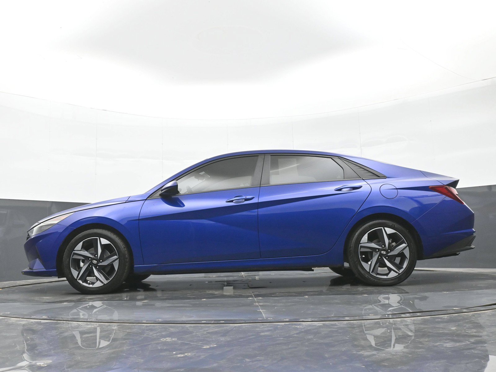 Used 2023 Hyundai Elantra SEL w/ Convenience Package FWD image 44