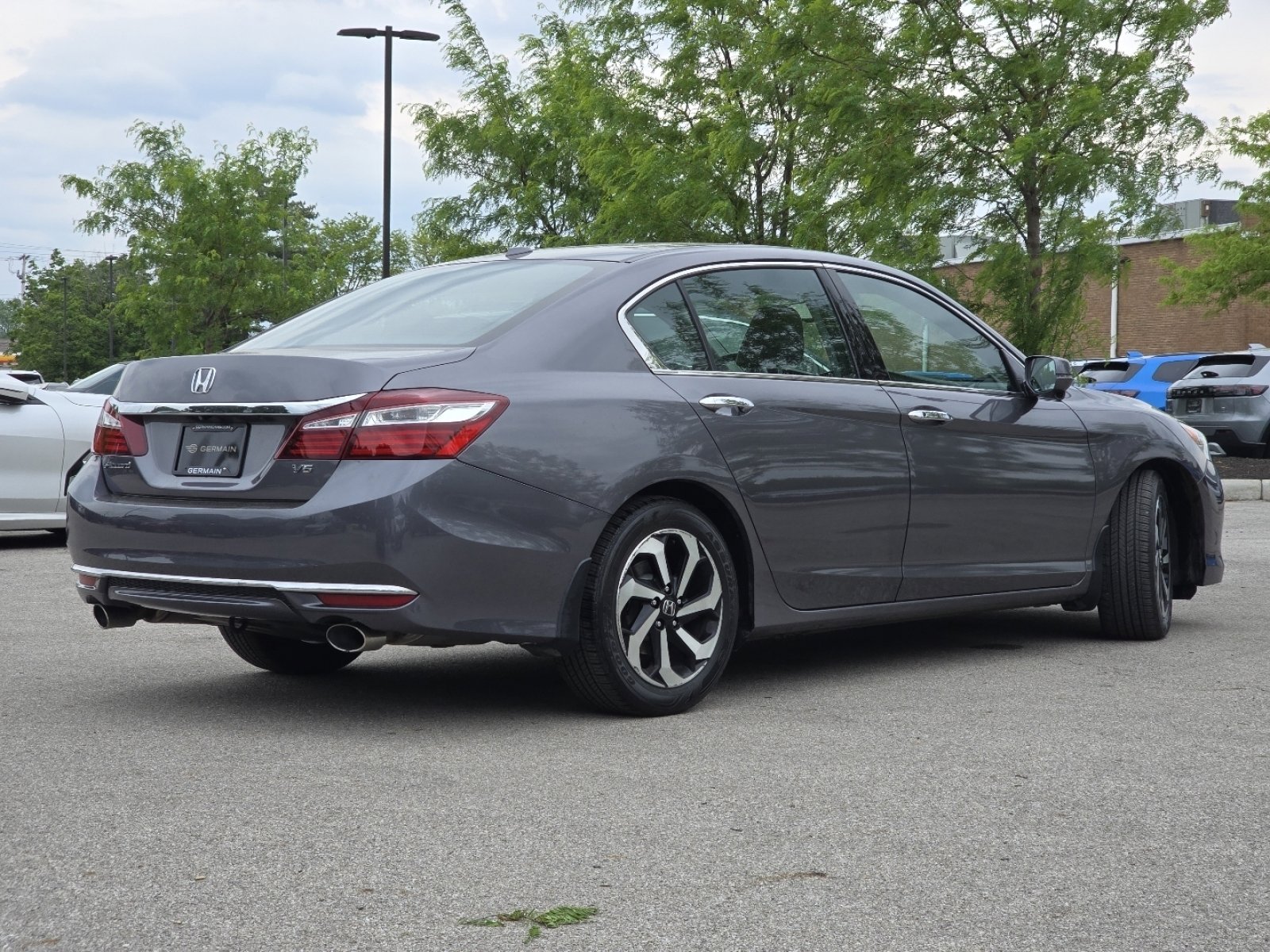 Certified 2017 Honda Accord EX-L image 17