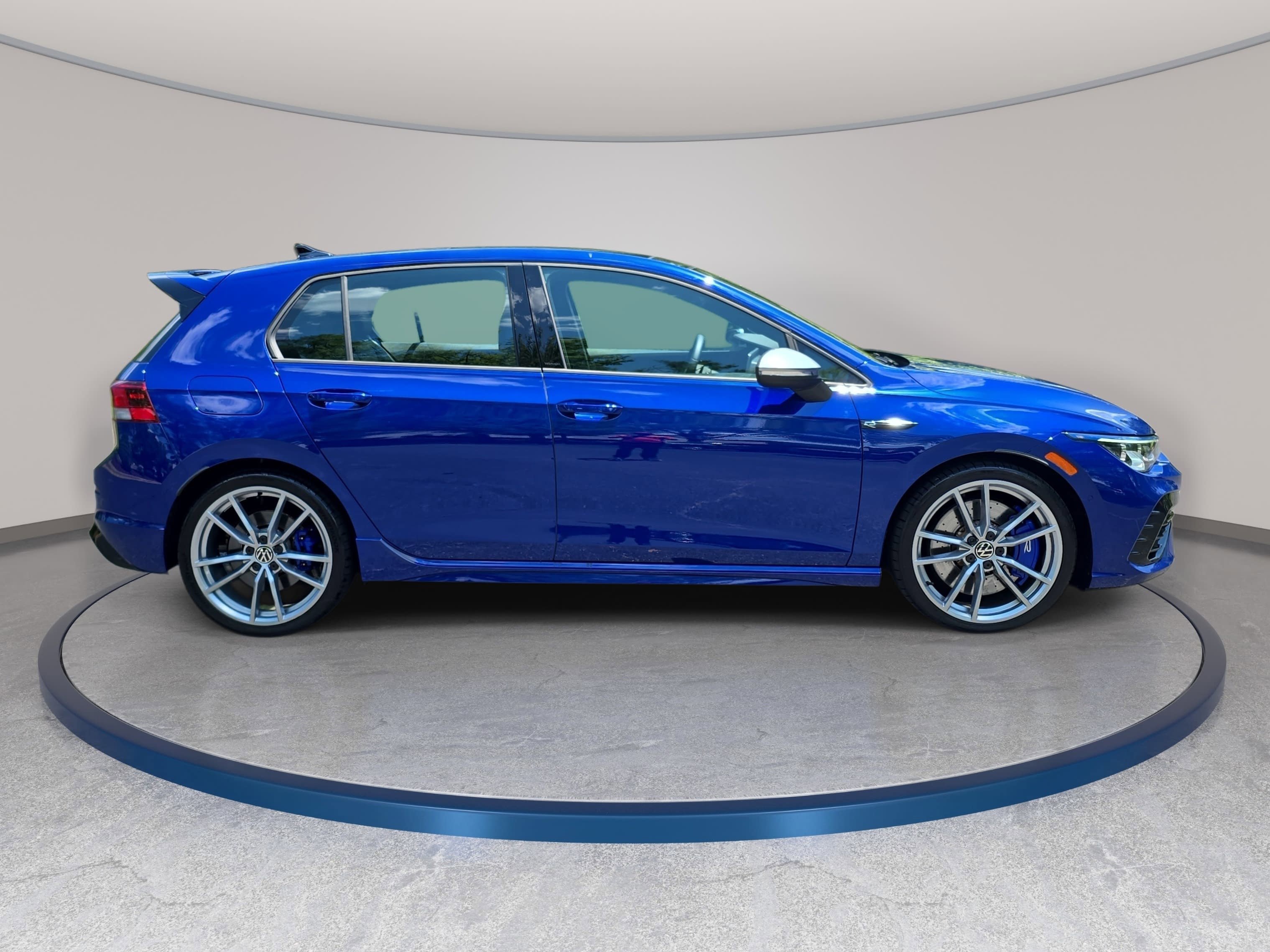 Certified 2024 Volkswagen Golf R AWD/4WD image 4