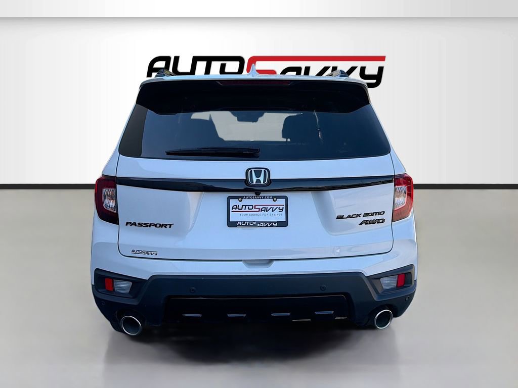 Used 2024 Honda Passport Black Edition image 6