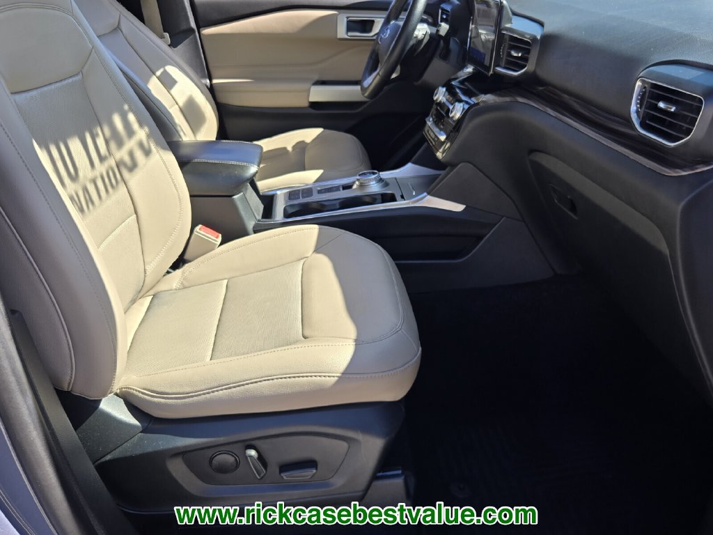 Used 2021 Ford Explorer Limited w/ Equipment Group 301A RWD image 18