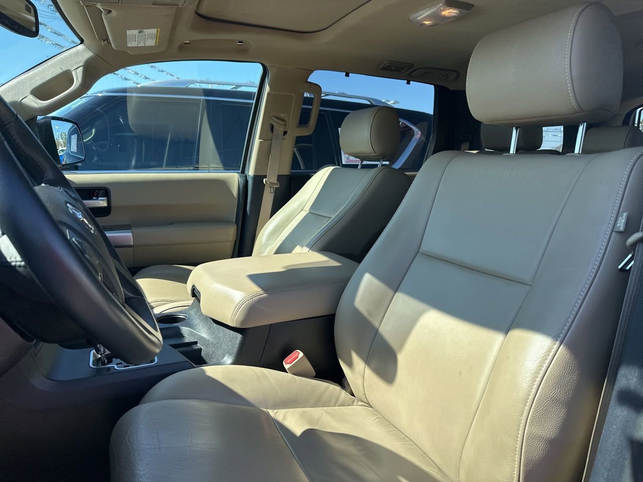 Used 2021 Toyota Sequoia Limited image 8