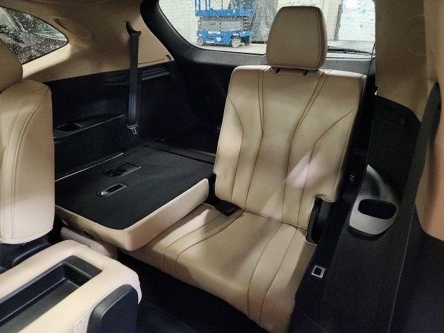 Used 2025 Acura MDX w/ Technology Package image 23