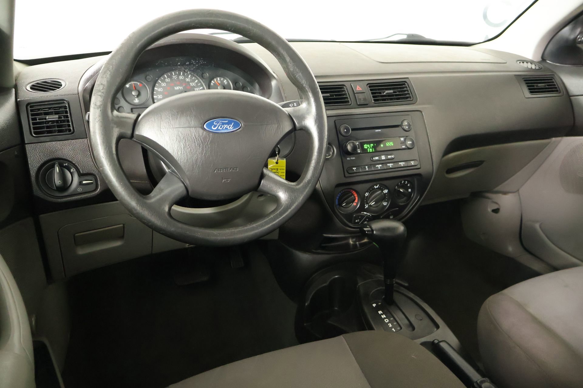 Used 2007 Ford Focus S FWD image 2