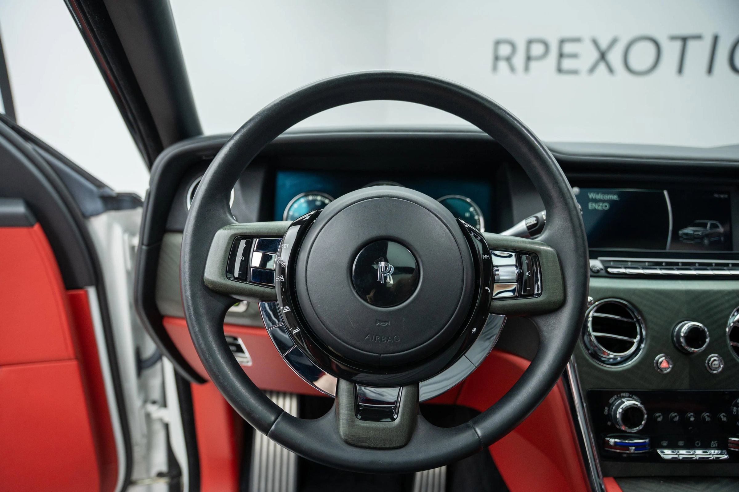 Used 2019 Rolls-Royce Cullinan image 34