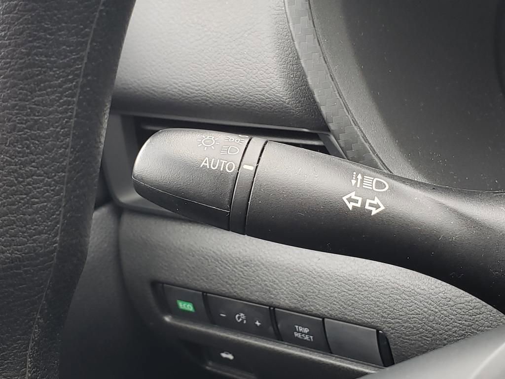 Certified 2025 Nissan Sentra S FWD image 36