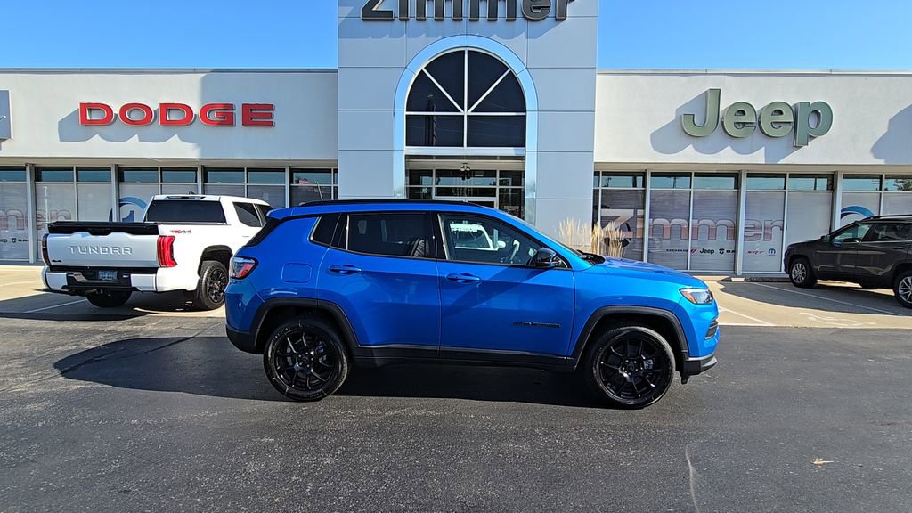 New 2026 Jeep Compass Latitude w/ Quick Order Package 29K AWD/4WD image 9