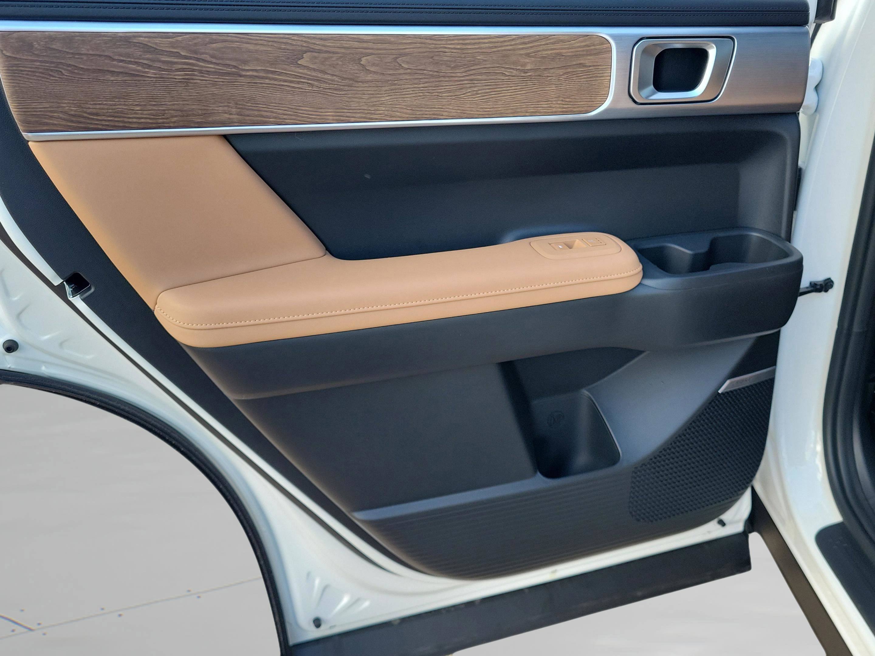 New 2026 Hyundai Santa Fe Limited image 11